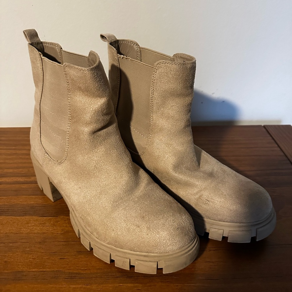 Madden Girl Chelsea Boots